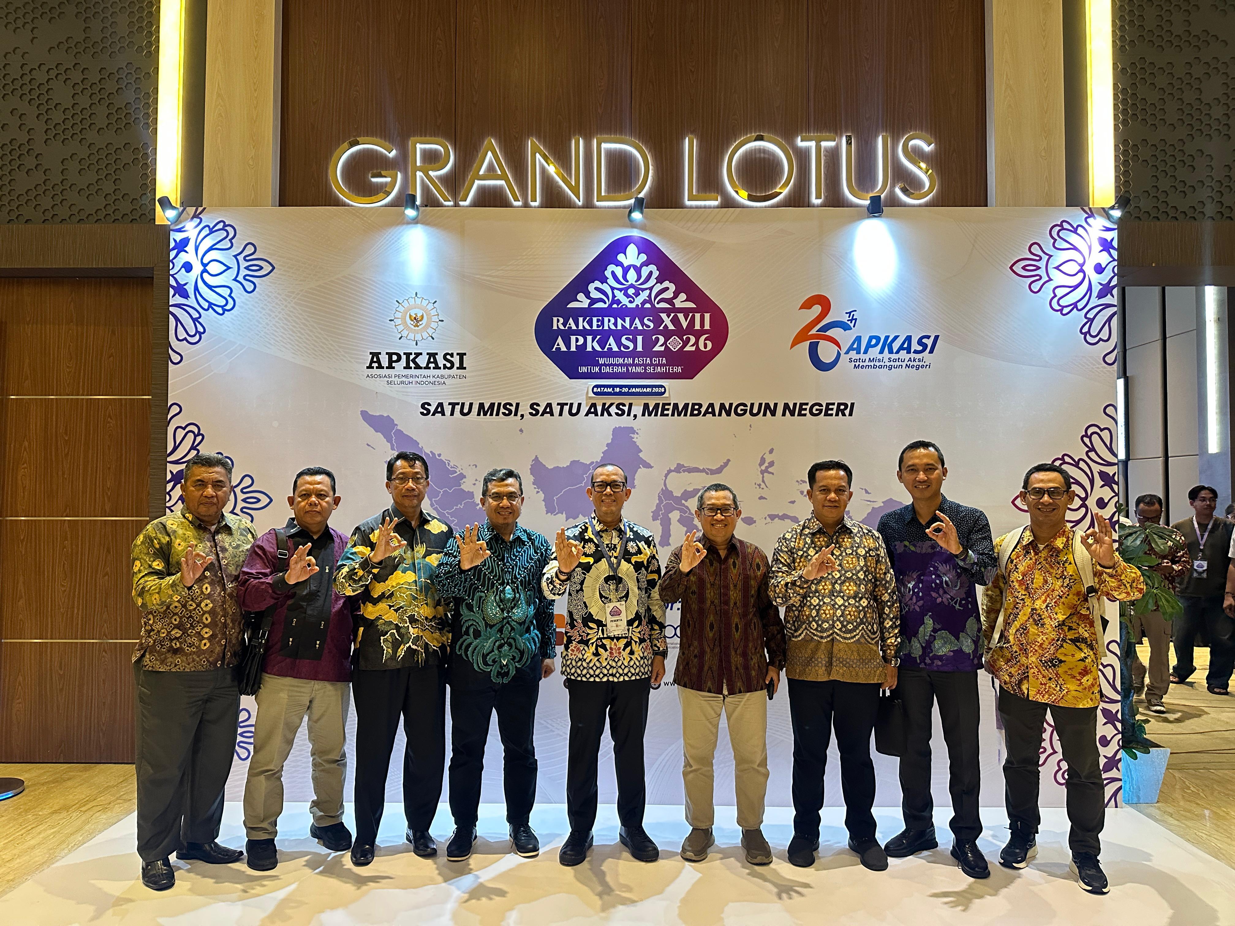 Dorong Kemajuan Pembangunan dan Perkuat Sinergi Antar Daerah di Indonesia, Bupati OKU Hadiri Rakernas APKASI di Batam