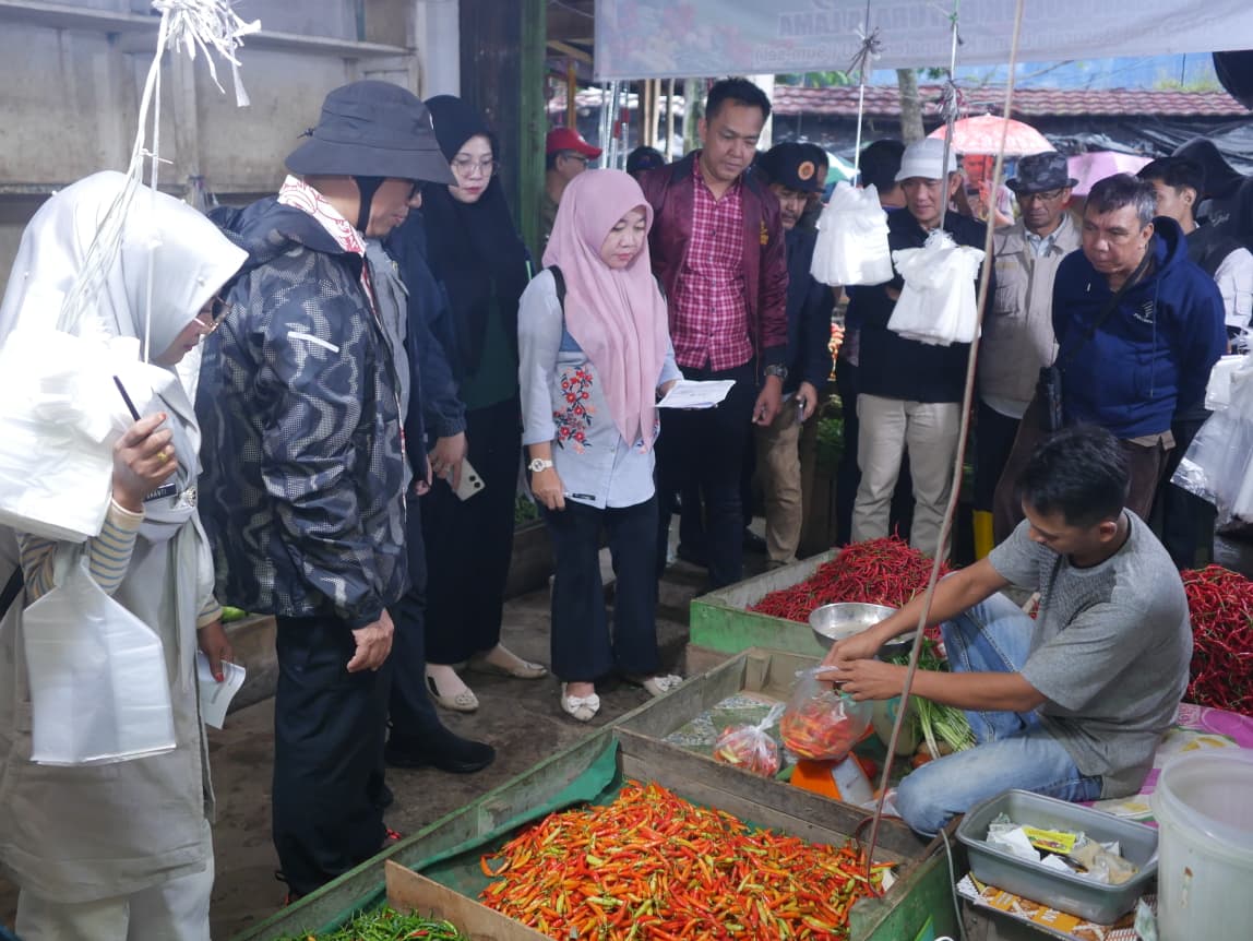 Pemda Ada Untuk Masyarakat, Bupati Minta Bulog dan OPD Terkait Galakan Gerakan Pangan Murah